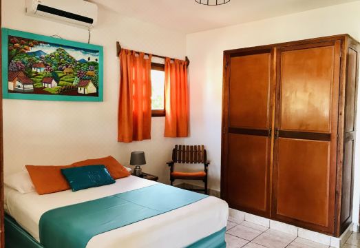 HC Liri Hotel - Housity