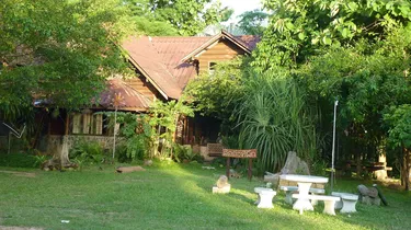 รูปภาพของรีสอร์ทบ้านดิน เชี่ยวหลาน