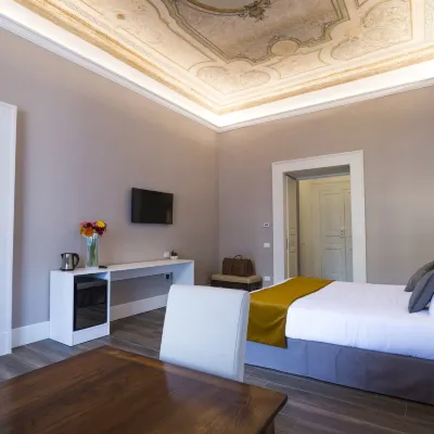 Foro Carolino S&B Hotels near Capodimonte