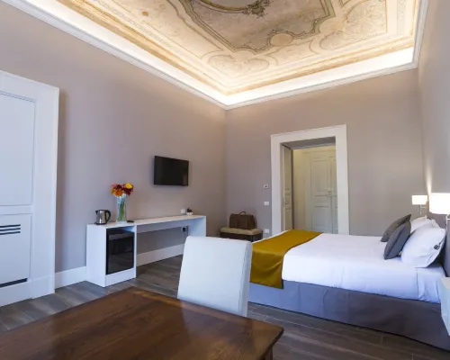 Foro Carolino S&B Hotels near Materdei