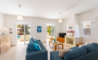 Protaras Villa Athamas Blue