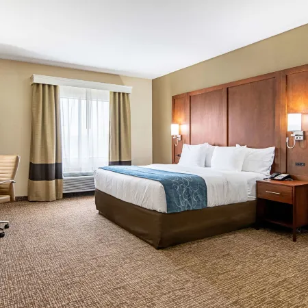 Comfort Inn & Suites Pine Bluff Hotels in Pine Bluff