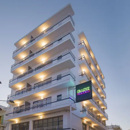 Hotel Base - Adults Only