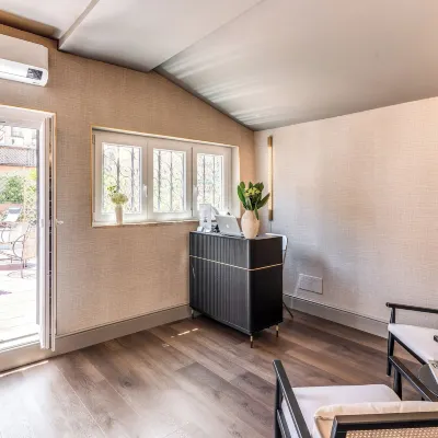 Telier Belsiana Hotels near Via del Corso