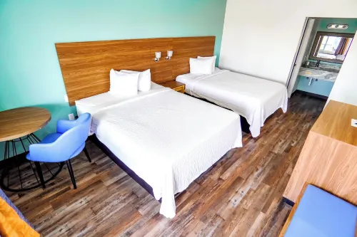 Beyond Stay Hotel - parking