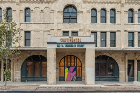 The Continental, Powered by Placemakr - Downtown - Market Square