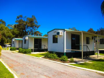 Acclaim Swan Valley Tourist Park Hotels near Skydive Park