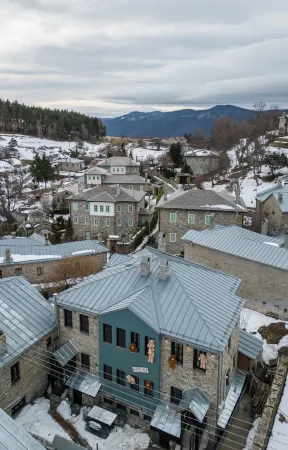 Rock Dandy La maison de l'ours - Nymfaio Отели в г. Нимфайо