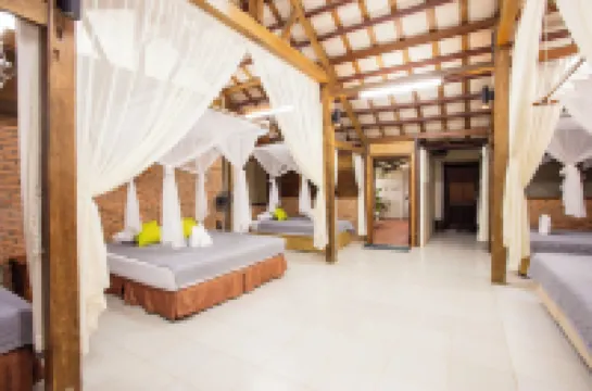 Cat Tien Farm Stay Hotels in Nam Cat Tien