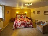 Tinhay Mill Hotels in Lifton