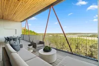 As seen on CBS show Staycation -Private Pool, Lake View, Lake Travis, EV charger