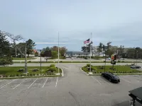 Super 8 by Wyndham Bridgeview of Mackinaw City - Motels
