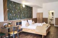 Hotel Maximo Hotels near Rathauspassage Pinneberg