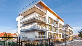 Żeromskiego II, Sun & Snow