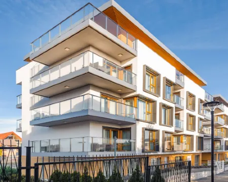 Żeromskiego II, Sun & Snow ヘルのホテル