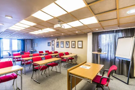 Scandic Portalen Отели в г. Йёнчёпинг