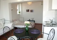 Apartments Issa