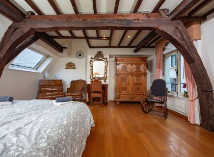 Unique Apartment in Historic Mansion