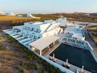 Serenità Luxury Suites Hotel a Santorini