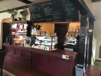 Riverside Hot Springs Inn & Spa - Adults Only - bar