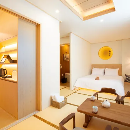 Tomonoya Hotel & Ryokan Daecheon