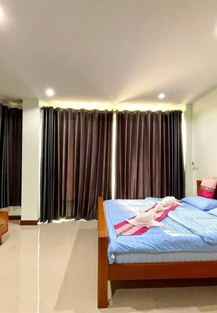 ห้องดีลักซ์วิวทะเลบางส่วน(เตียงควีนไซส์)