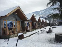 Winterfell the Stay, Unique River Front Resort