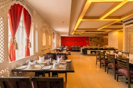 Howard Plaza the Fern, Agra