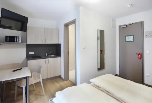 Apartment Hotel 37