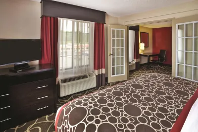 La Quinta Inn & Suites Summersville/New River National Park Hôtels à : Hamilton