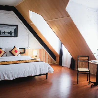 Khách sạn Aroma Hạ Long Các khách sạn gần Cầu Bãi Cháy