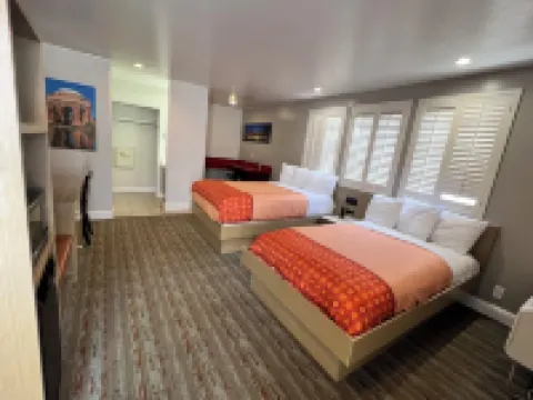 普雷西迪歐帕克威旅館