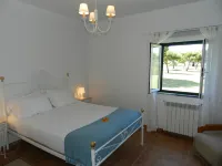 Herdade Moita Mar - Country & Sea Hotels near Cavaleiro Beach