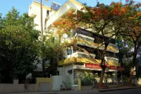 Hotel Raviraj Hotels in Deccan
