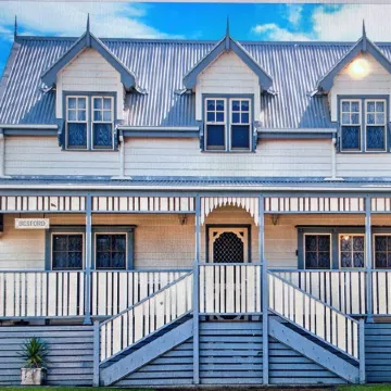 Sails - Elegant, Spacious Beach Villa