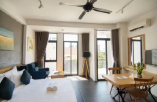 Sen Boutique House by 5H Các khách sạn gần Trường Cao đẳng Hàng hải II