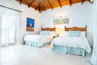 Los Lagos 19 - Sleeps 10 - Butler - Pool Hot Tub - Wifi