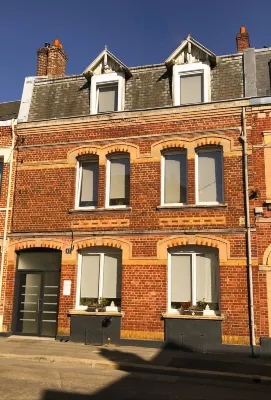 Chambres d'Hotes les Nuits Pastel Hotels in Saint-Quentin