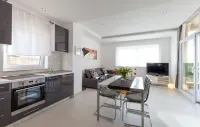 Olive Tree Apartments - Mountain view