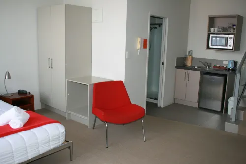 Atlas Suites and Apartments - parking