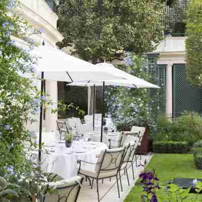 Le Bristol Paris Hotel Exterior