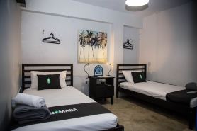 Nomada Urban Beach Hostel- Calle Loiza