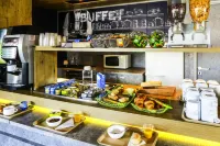Ibis Budget Courbevoie Paris la Défense 1 - breakfast