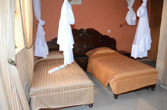 斯戴瑪克套房酒店