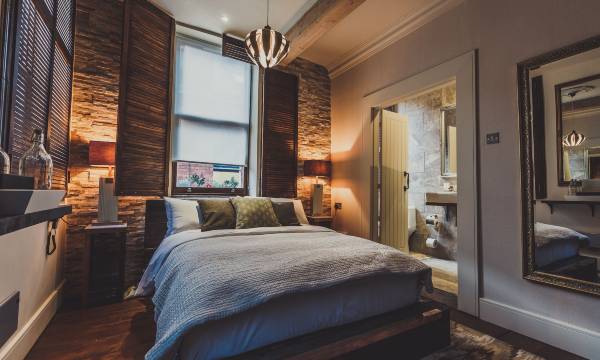 The Cow Hollow Hotel