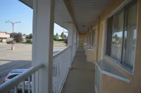 Circle 5 Motel Hotels in Didsbury