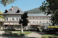 Château des Comtes de Challes Hotels in Challes-les-Eaux