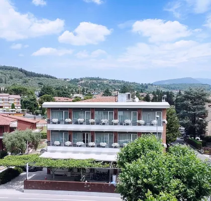 Hotel Benaco Garda