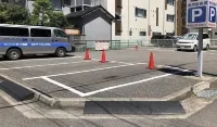 新潟站藝術酒店 - 停車場