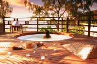 Constance Lemuria Seychelles - Bathtub